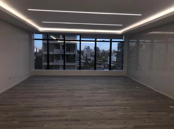 OFICINA EN EDIFICIO DE CATEGORIA 1