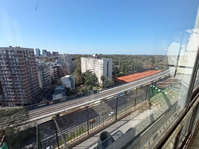 MONOAMBIENTE CON BALCON Y GRAN VISTA 3