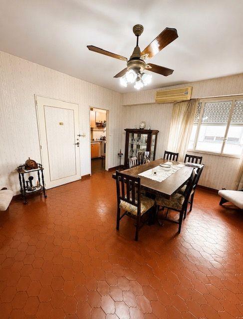 4 ambientes, 72mts, USD 120.000, piso alto