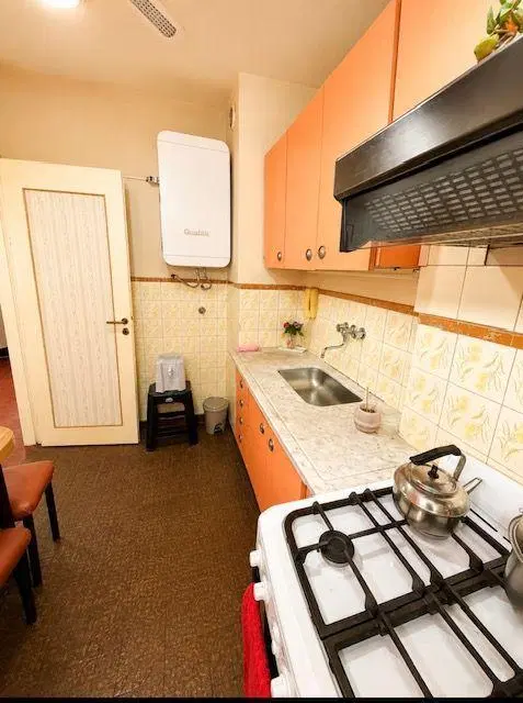 4 ambientes, 72mts, USD 120.000, piso alto 2
