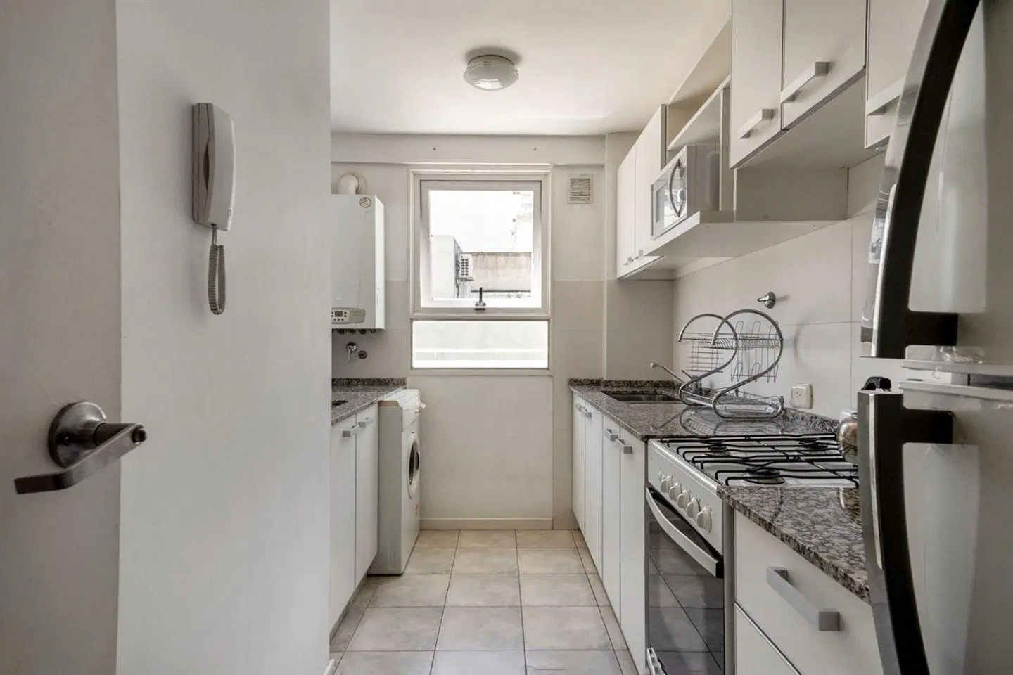 EXCELENTE 2 AMB CON TERRAZA PROPIA, AMENITIES Y COCHERA 3