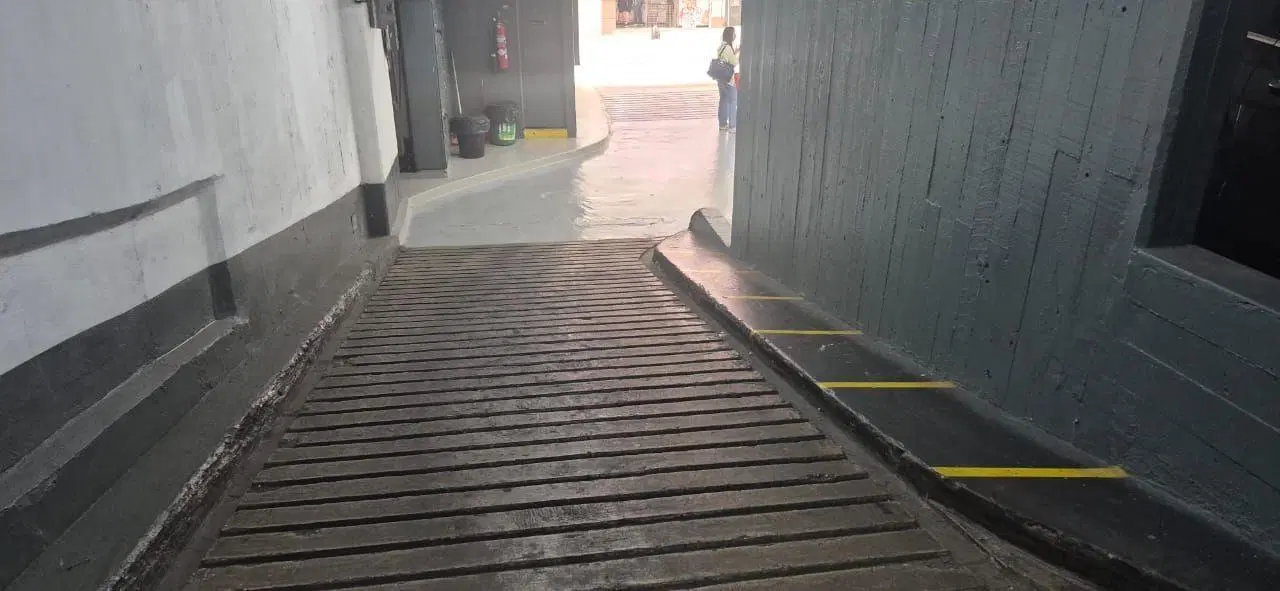 Cochera . | ALVEAR, MARCELO T. DE al 400 5