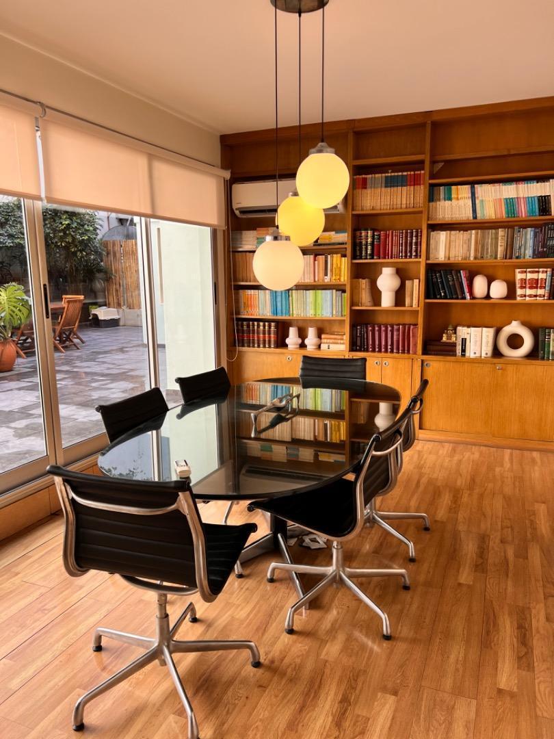 Oficina a Nuevo con Patio 5 Despachos + Recepcion y Cocina 4