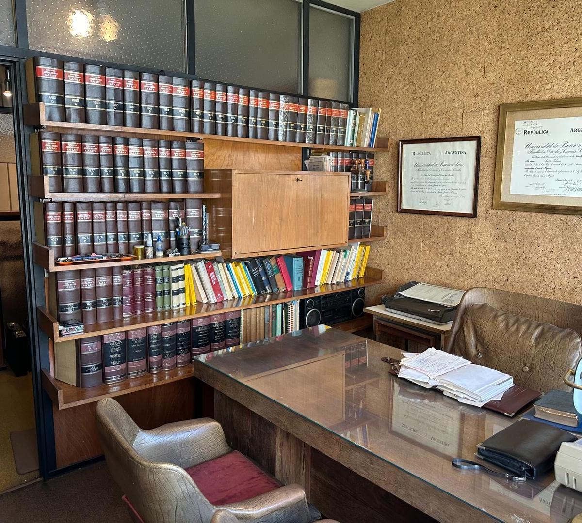 Foto de OFICINA EN VENTA, TRIBUNALES, imagen 2
