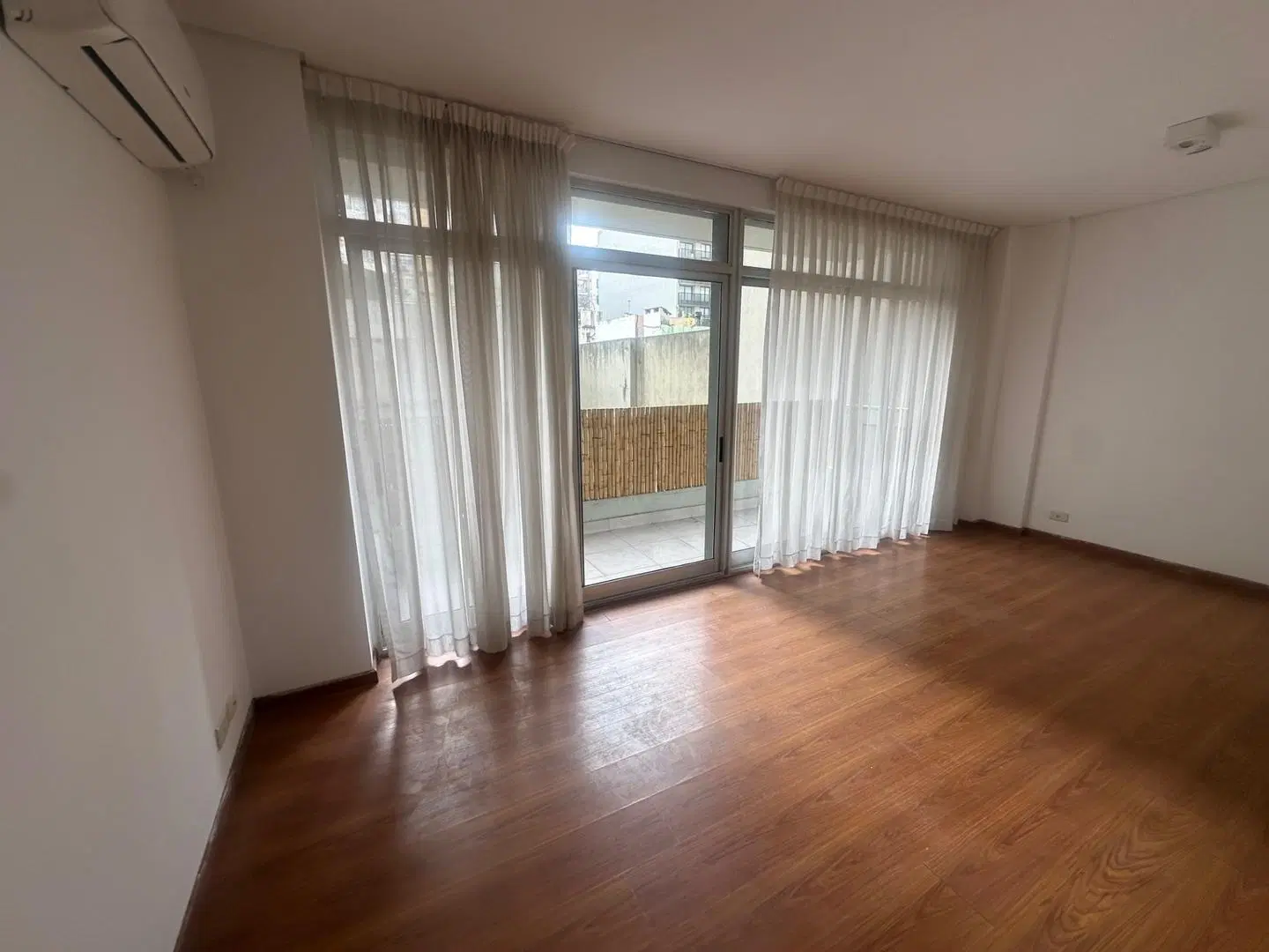 alquiler cañitas - 1 piso - 2 ambientes con balcon 4