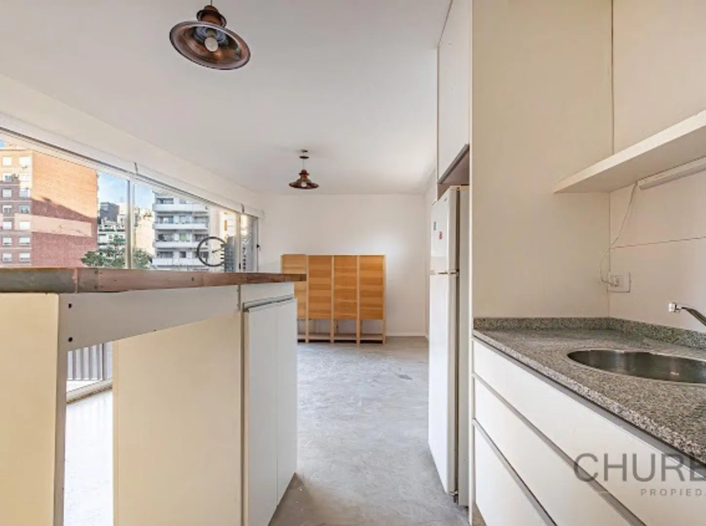VENTA -APTO CREDITO- MONO DIVISIBLE CON BALCON MUCHA LUZ 2