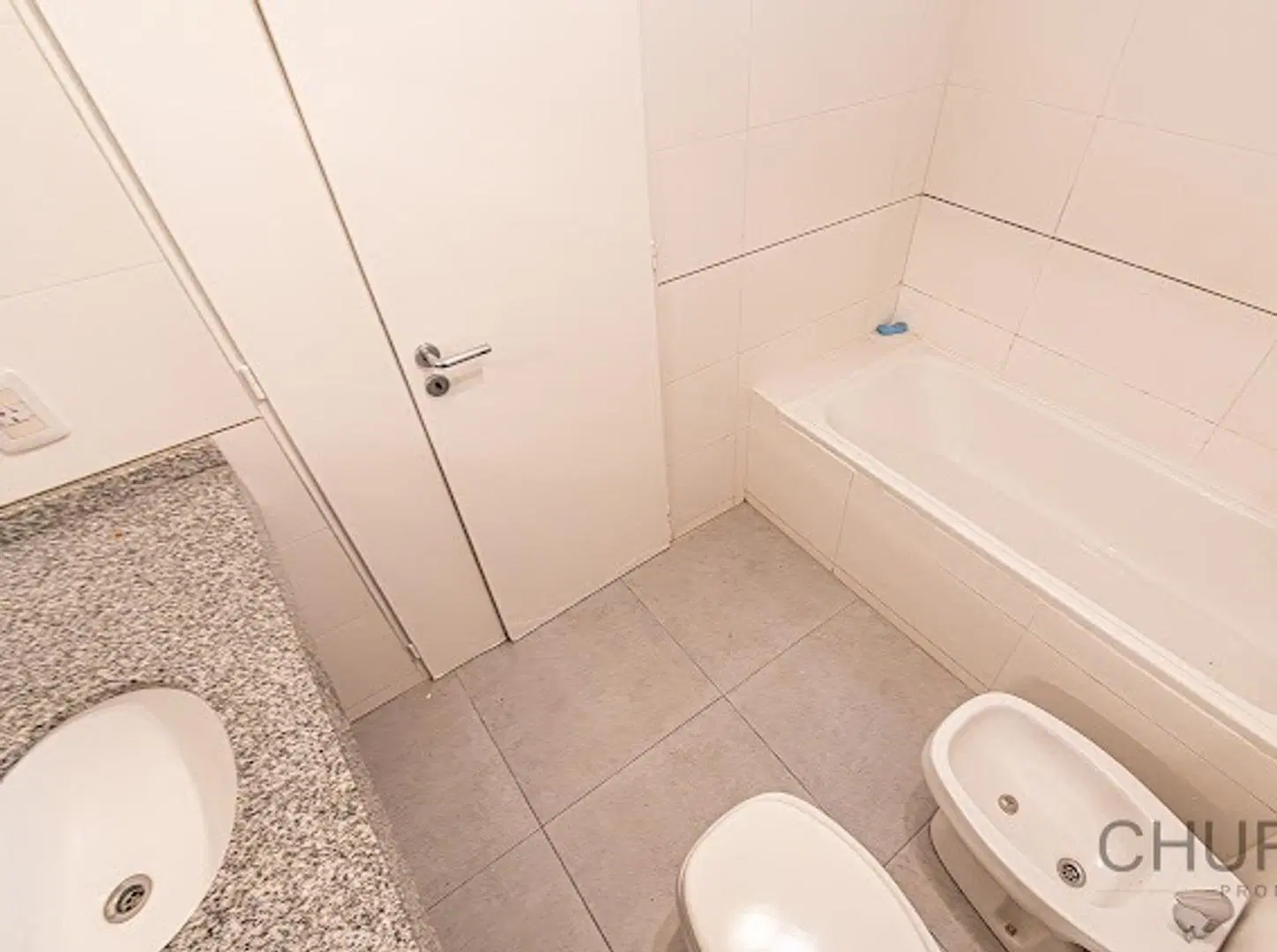 VENTA -APTO CREDITO- MONO DIVISIBLE CON BALCON MUCHA LUZ 5