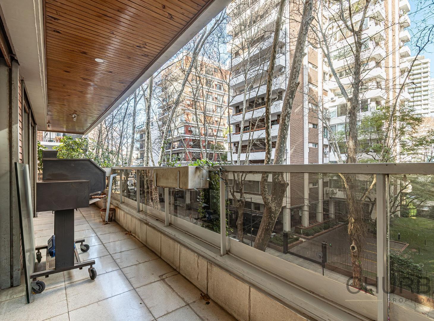 Foto de Cómo vivir en una casa . Exclusivo Dúplex 4 dorm 345 m2, imagen 1