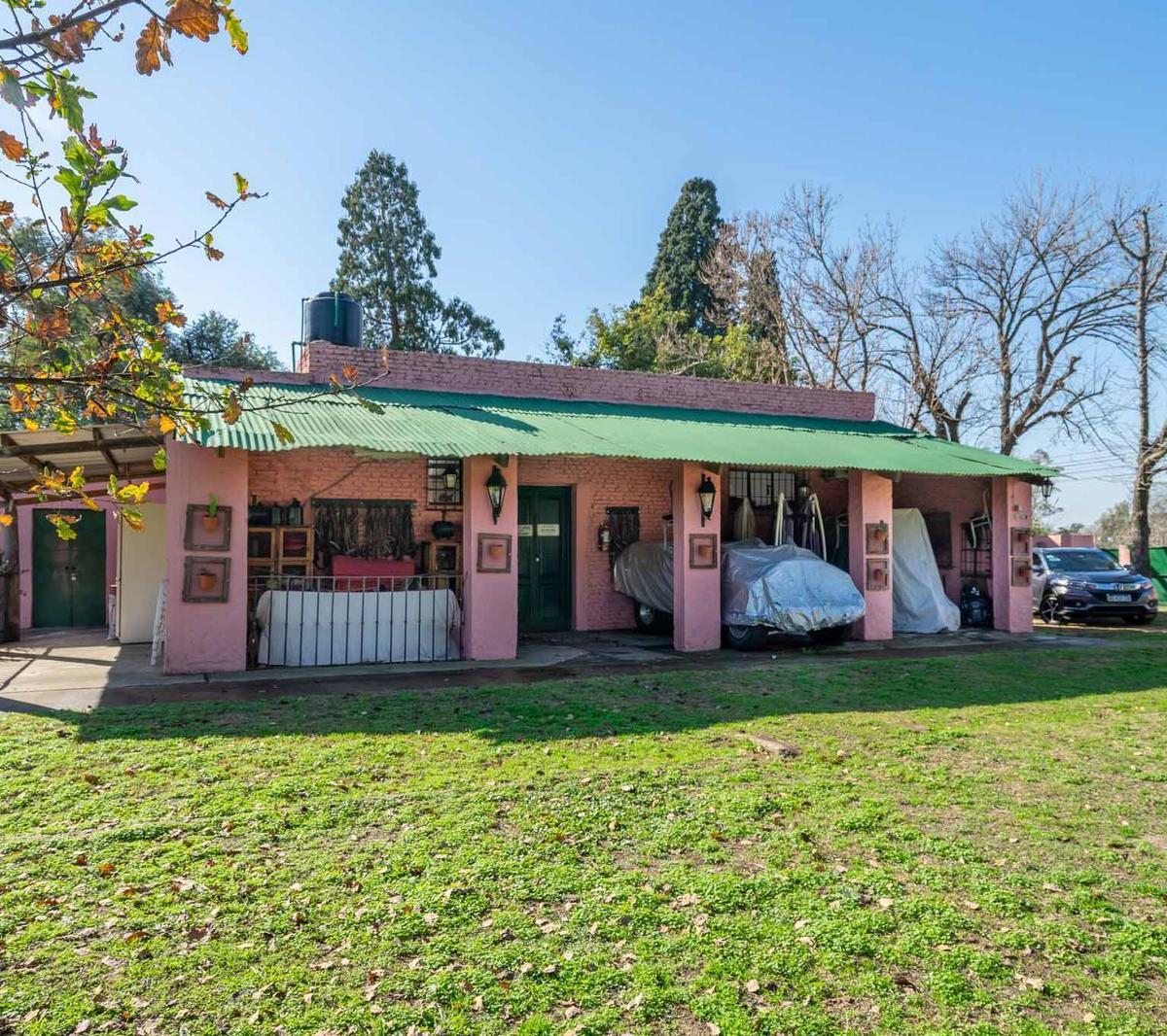 Casa en Terreno de 4.000 m2 - Apto para Construcción - Ideal Desarrollo en Manzanares