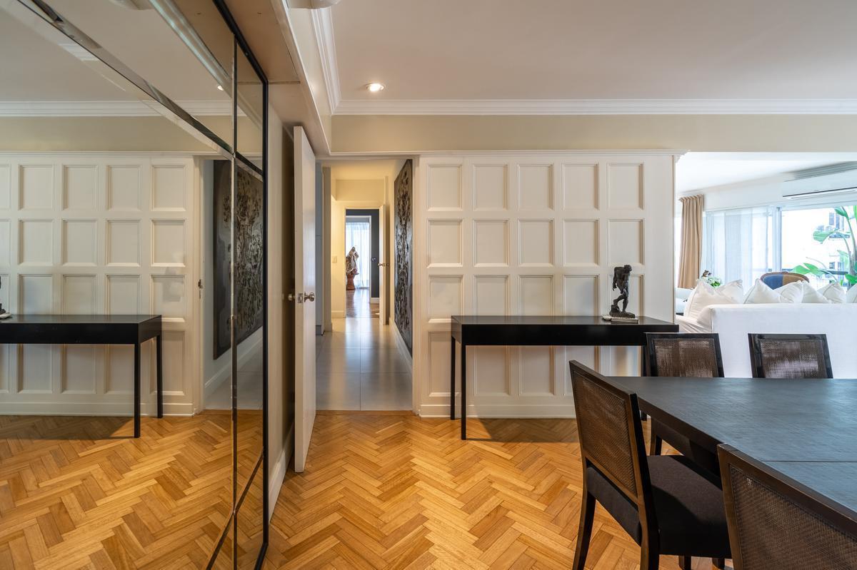 Venta de Piso de 6 Ambientes C/ Dep. en Recoleta 4