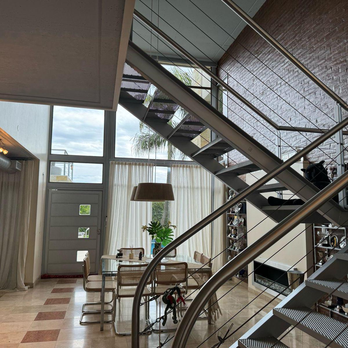 Casa en venta en el Náutico Escobar C.C. (NECC)
