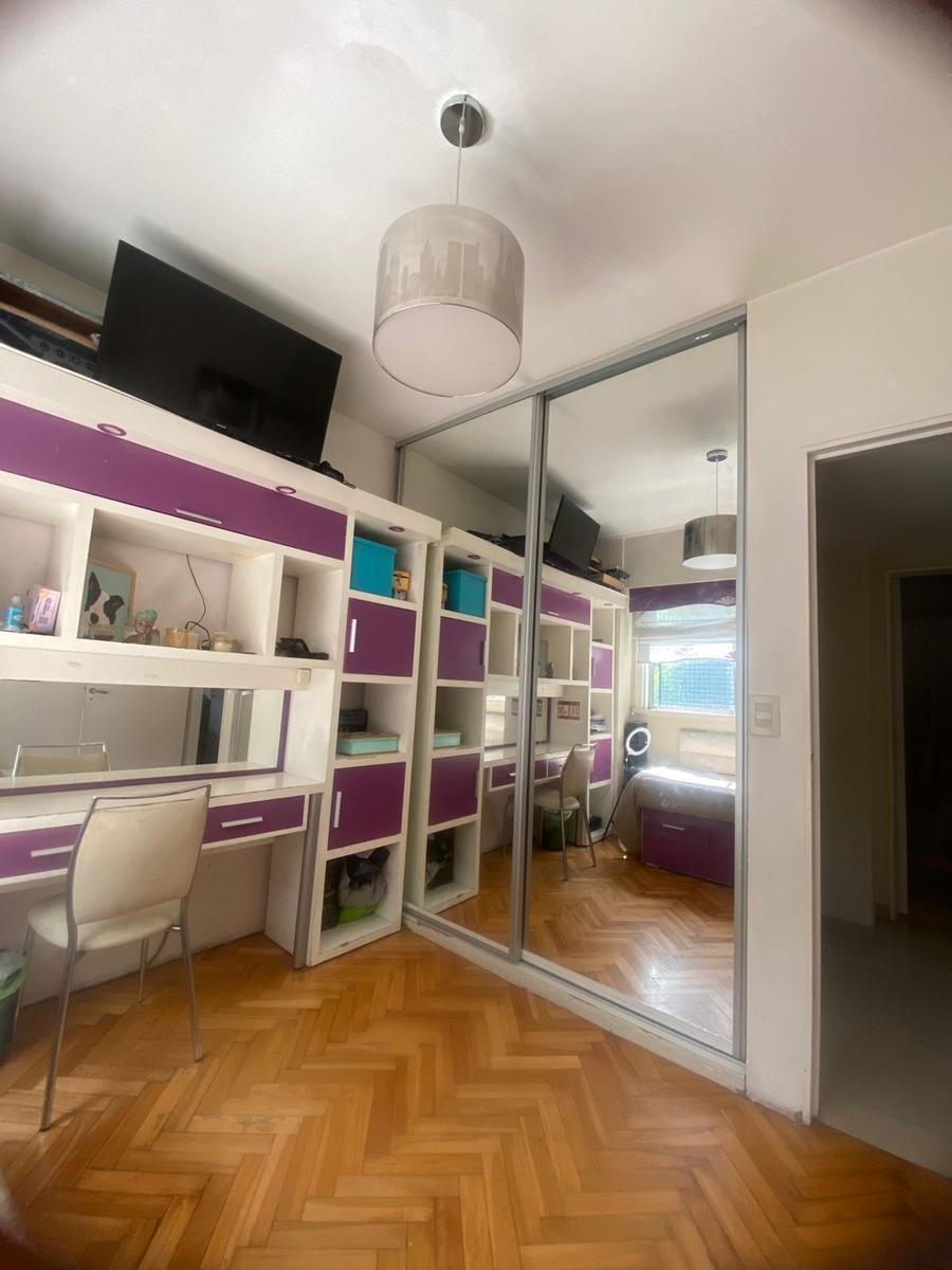 Departamento de 4 Ambientes en Versalles 2