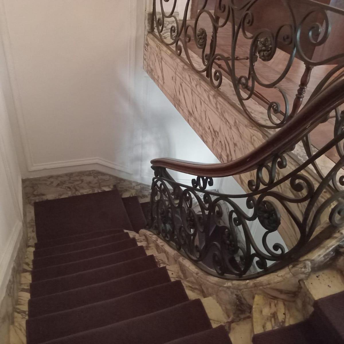 Gran Oportunidad de Inversion, Exclusivo Petit Hotel, Estilo Frances en Recoleta, Apto Todo Destino 2