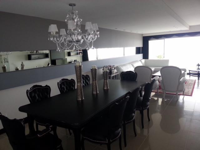 Departamento en Playa Brava