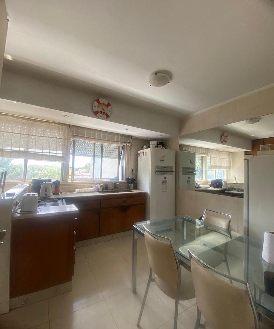 Departamento de 4 ambientes en Versalles