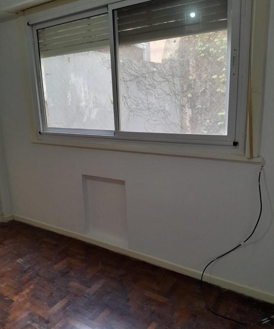 Alquiler de Departamento de 3 ambientes con dependencia como 4to ambiente en Villa Crespo $ 880.000.