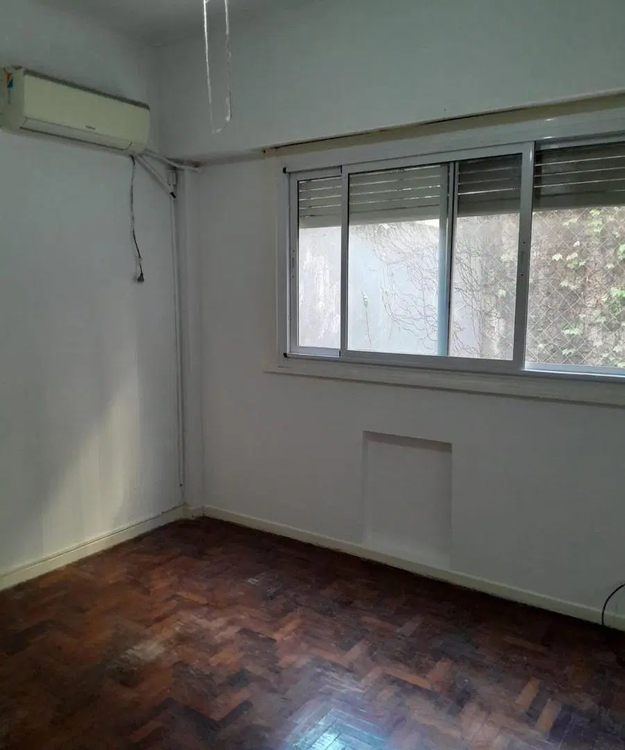 Alquiler de Departamento de 3 ambientes con dependencia como 4to ambiente en Villa Crespo $ 880.000. 2