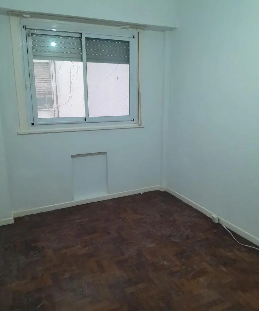 Alquiler de Departamento de 3 ambientes con dependencia como 4to ambiente en ALMAGRO $850.000. 5