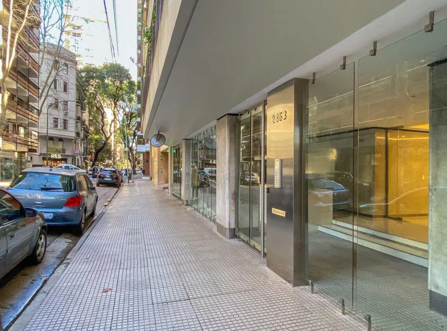 Venta de Excelente Piso 5 Amb. - 2 Coch. Fijas/ Terraza/ Balcón 4