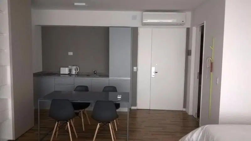 Monoambiente con amenities y vista amplia 3
