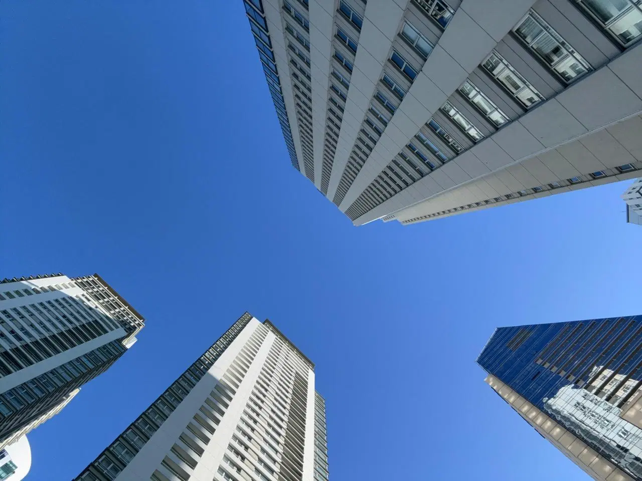 SEMIPISO EN VENTA EN RENOIR TORRE II - PISO ALTO 5