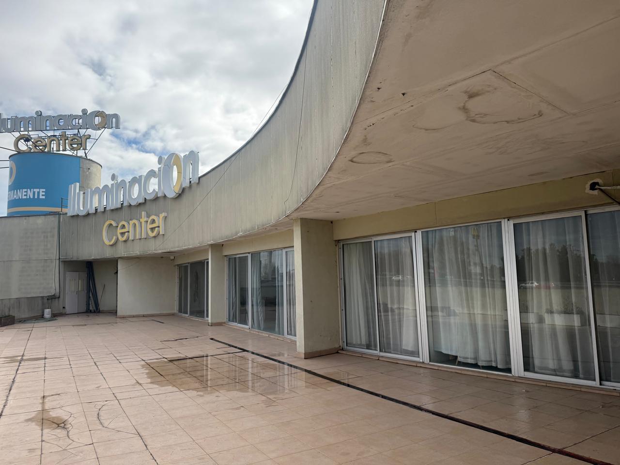 Foto de Edificio Comercial en Venta en Pilar, imagen 2