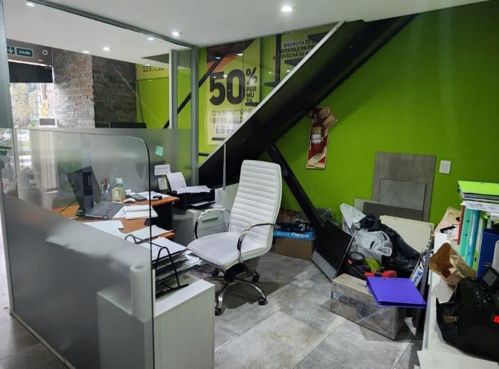 Imponente Local en alquiler Pinamar,  sobre Av principal de Pinamar bunge 3