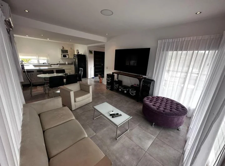 Casa en alquiler temporario en Costa Esmeralda 4