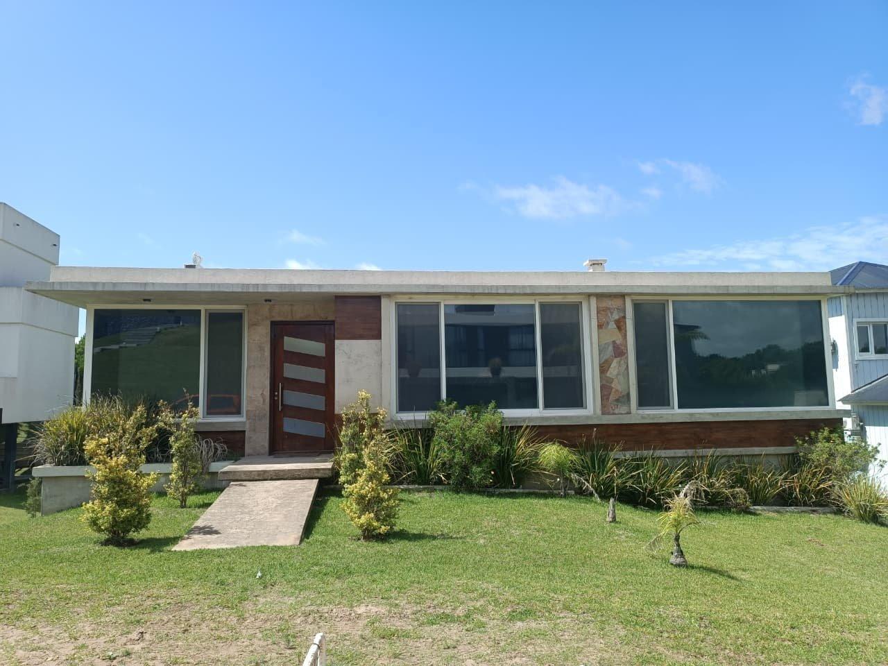 Casa en venta en Costa Esmeralda, barrio Deportivo 16