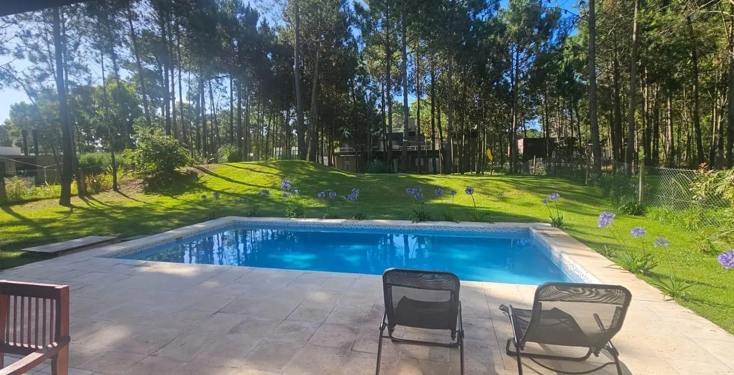 CASA MODERNA CON PILETA EN VENTA ALAMOS PINAMAR NORTE GAS NATURAL FINANCIACION 5