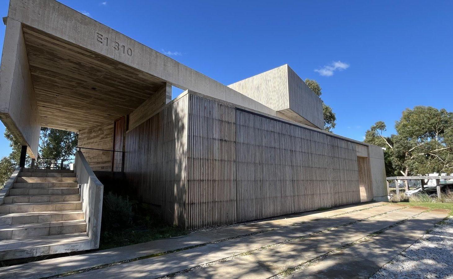 Casa en venta Costa Esmeralda, fondo a la cancha de polo, Ecuestre al 300, gas natural, piscina clim
