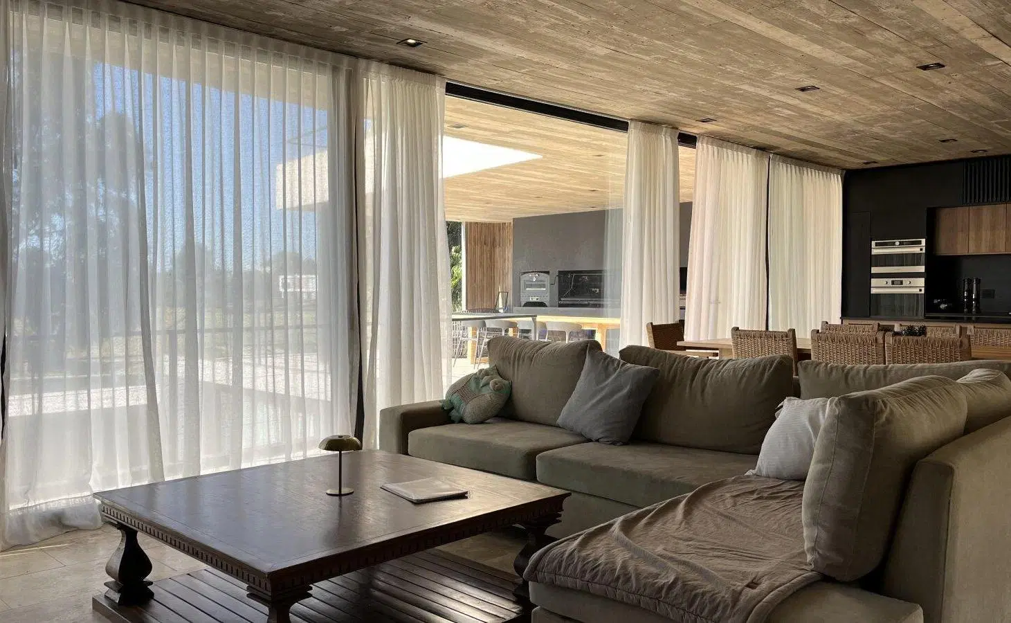 Casa en venta Costa Esmeralda, fondo a la cancha de polo, Ecuestre al 300, gas natural, piscina clim 4