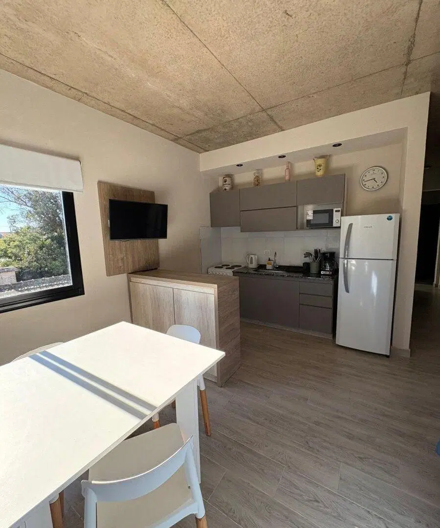 Departamento en alquiler anual 2 ambientes amoblado a estrenar 5