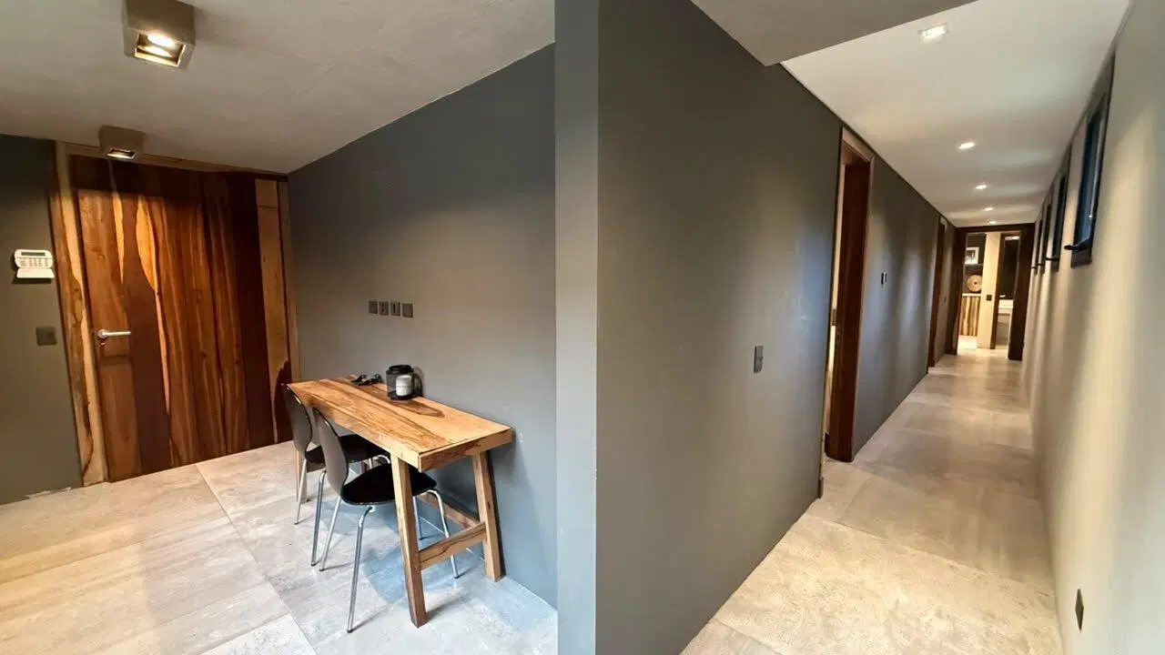 Casa en Venta Carilo Urraca y Av Constancia 5
