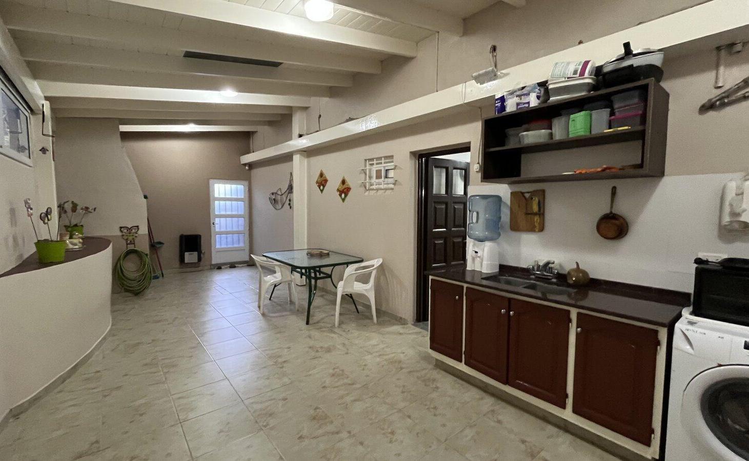 Foto de Casa en venta Zona Golf Pinamar, 4 ambientes, gas natural, imagen 4