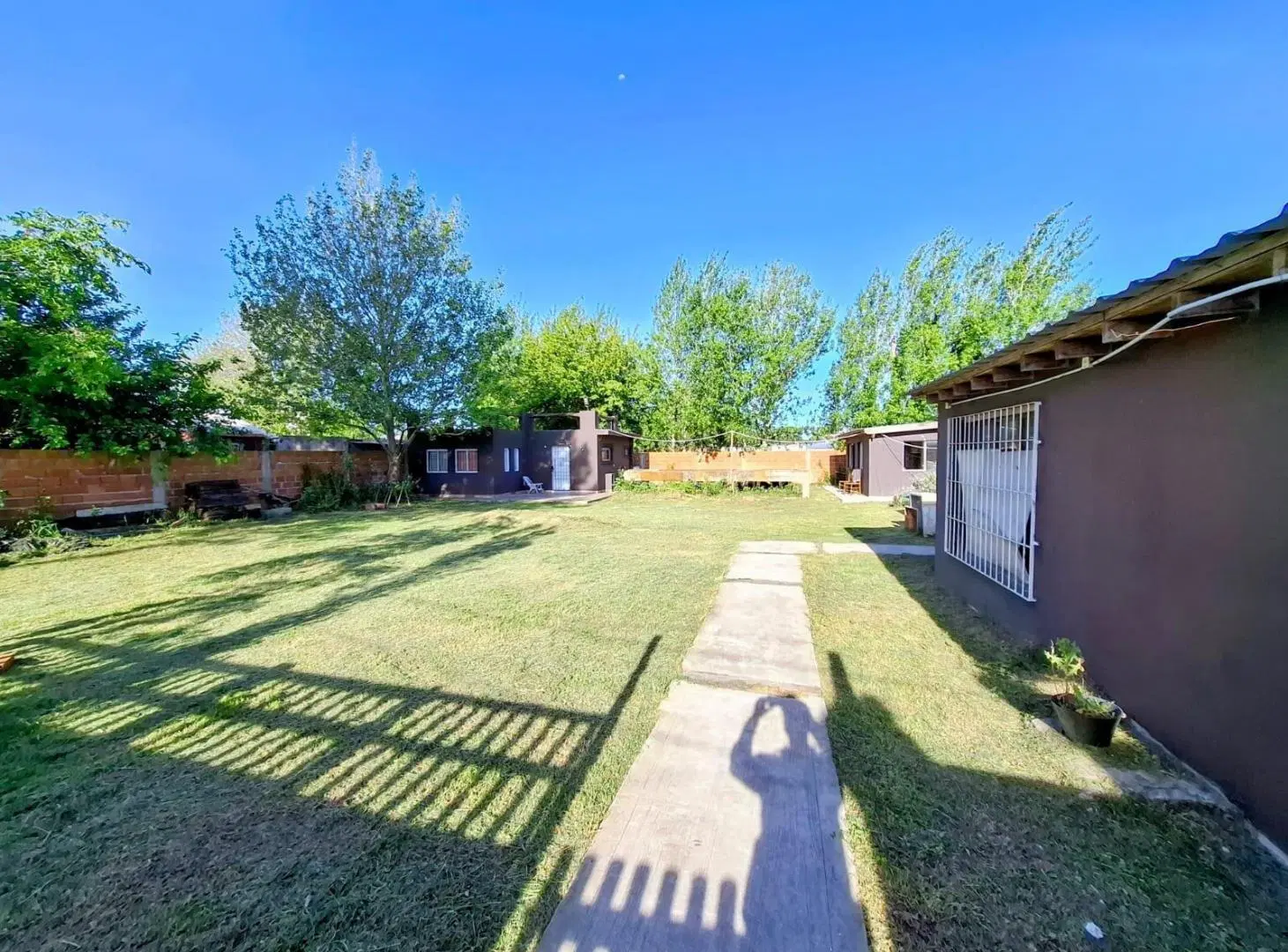 Lote comercial con construcción y potencial de ampliación – Acceso a Mar de Ajó 4