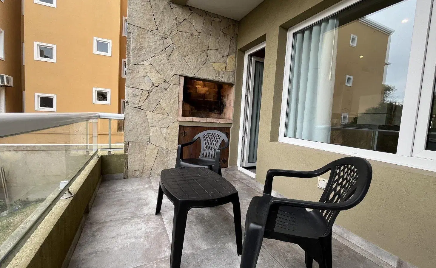 Departamento en venta 2 ambientes, Pinamar a metros del mar, cochera y baulera 4