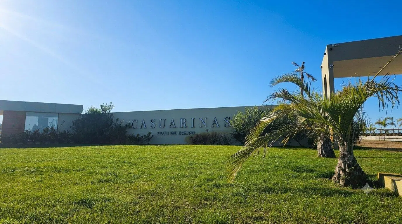 Lote en Casuarinas Club de Campo 5