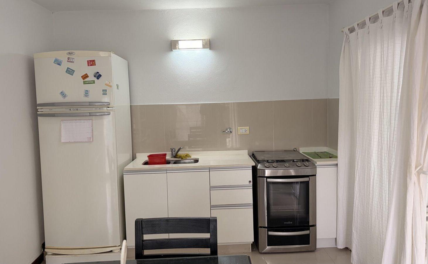 Foto de Moderno Departamento 3 ambientes en alquiler anual zona golf, imagen 4