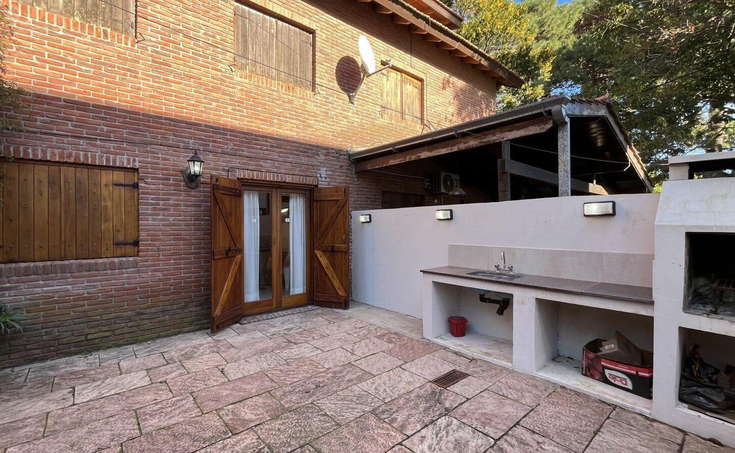 Foto de Triplex en venta en Pinamar, con patio privado a pocas cuadras del, imagen 5