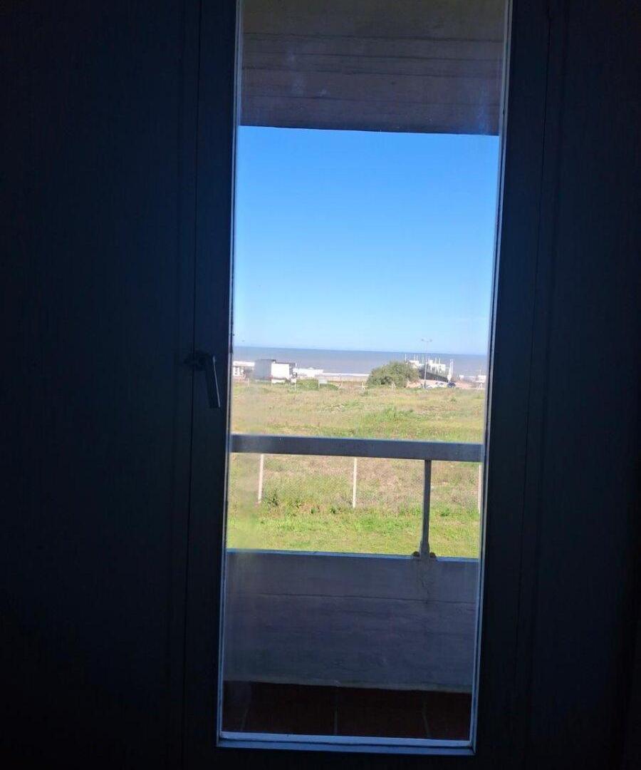 Foto de Departamento en alquiler temporal frente al mar para 6 personas, imagen 2