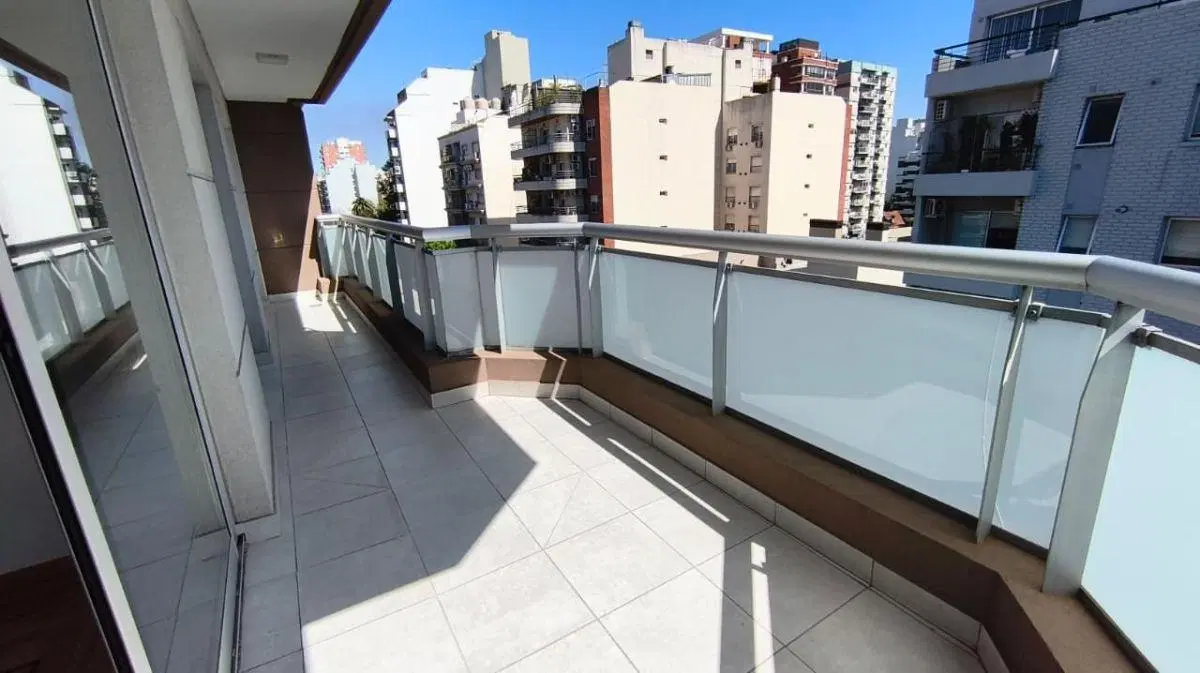 3 Ambientes | 2 Baños, 2 Balcones, ¡Con Parrilla Propia y Cochera Fija, Ed C/ Piscina 3