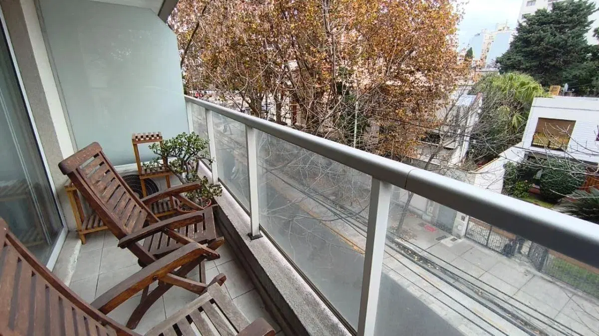 Cómodo Depto 2 Ambientes Amoblado C/ Balcon Al Frente, exc ubicacion 3