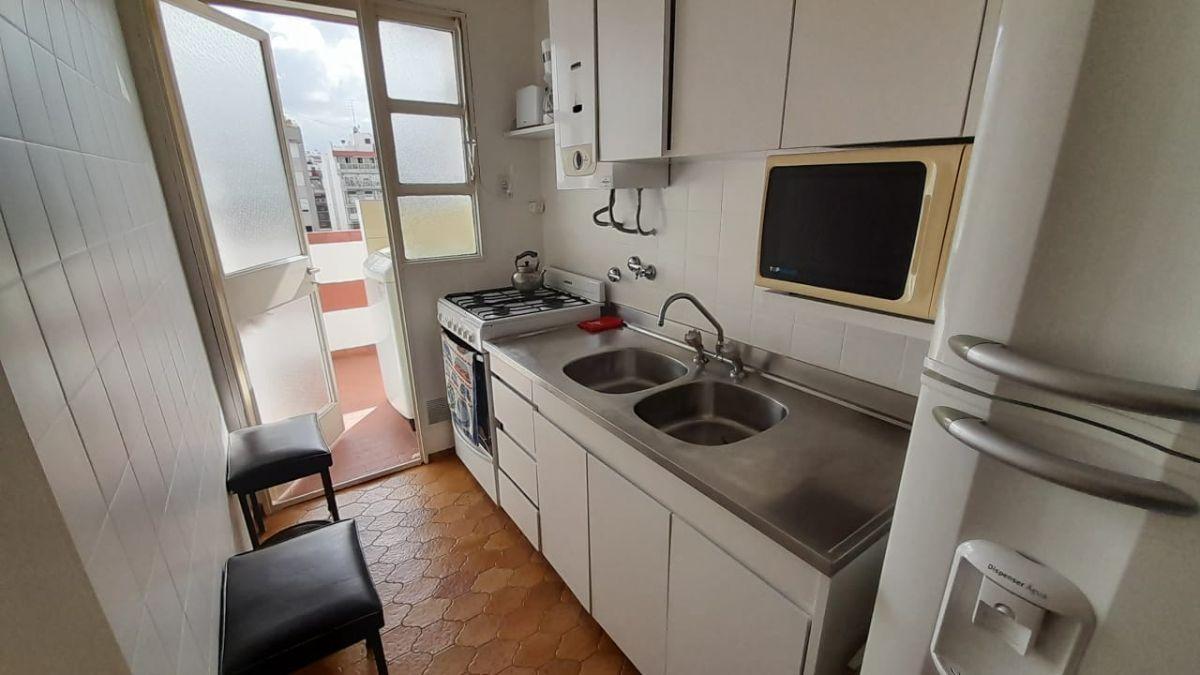 Foto de Hermoso depto 3 amb c/ balcón corrido, vista abierta, baño + toilette |, imagen 4