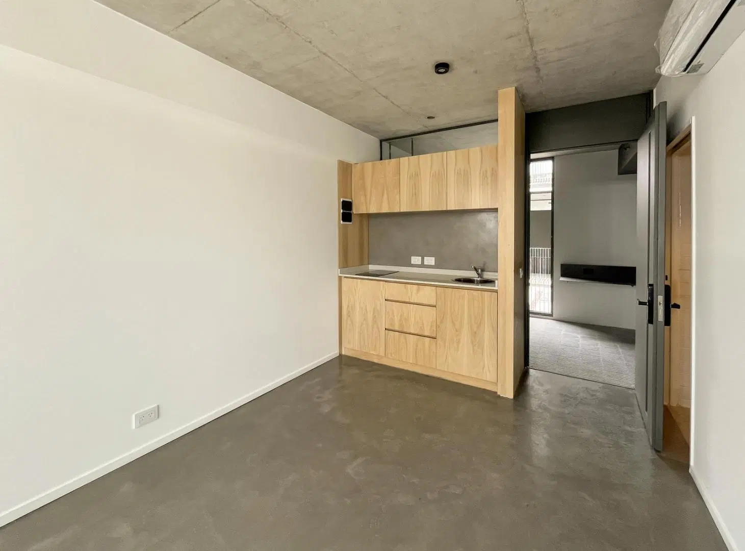 Venta oficina monoambiente en Villa Urquiza 3