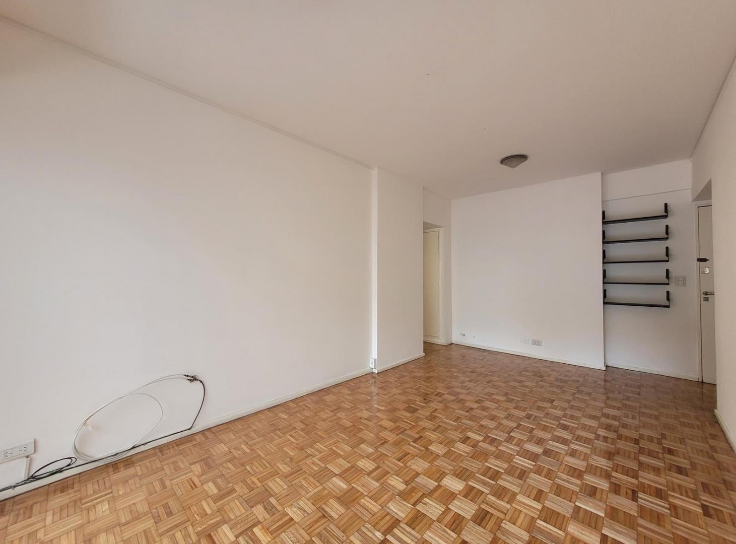 Foto de Alquiler Departamento Dos Ambientes Luminoso, imagen 2