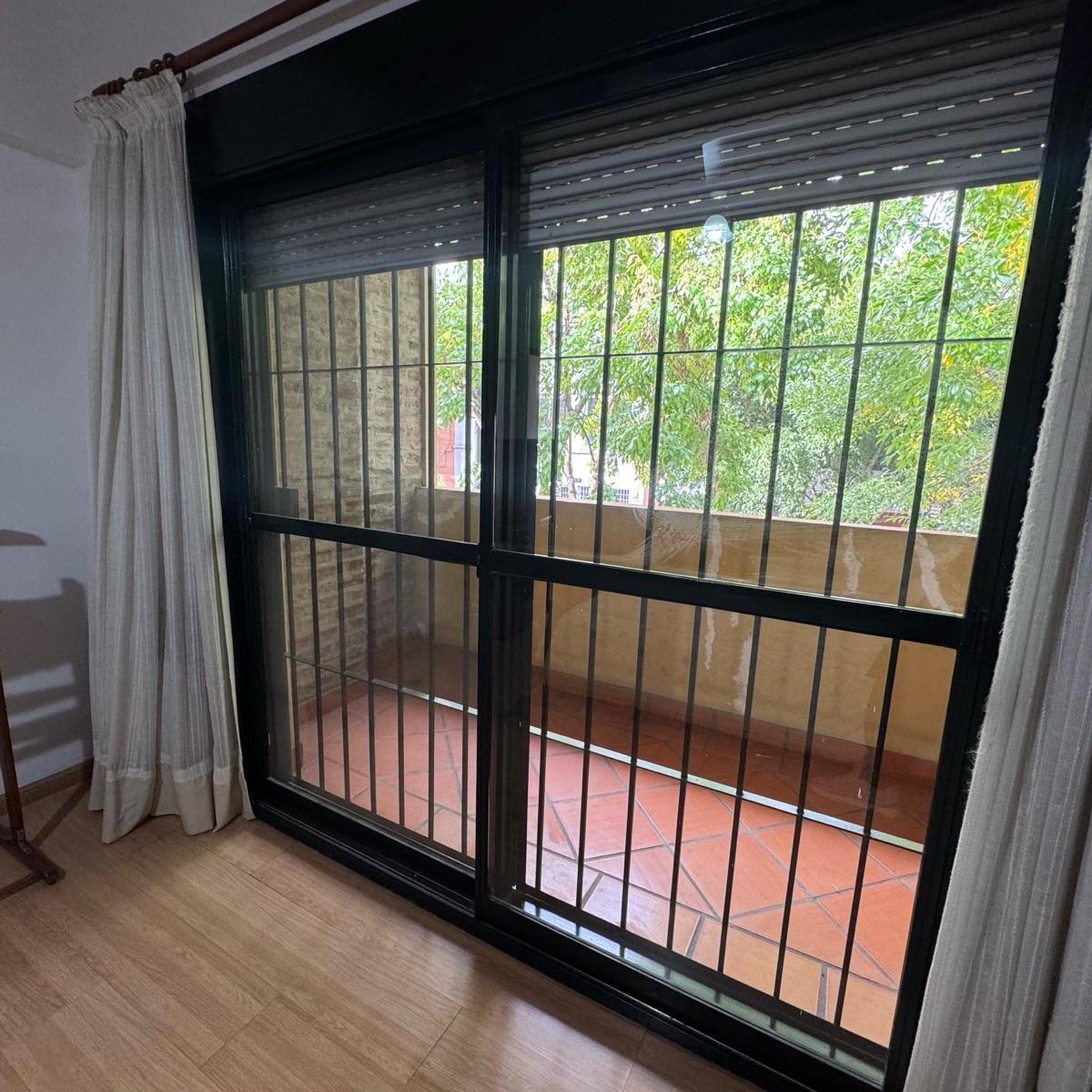 Casa de 5 Ambientes a La Venta en Villa Urquiza 3