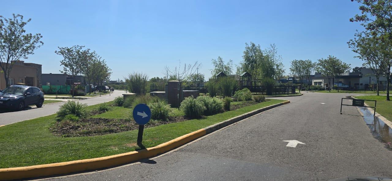 Se vende TERRENO INTERNO con vista al Lago BARRIO SAN RAMON - PILAR DEL ESTE