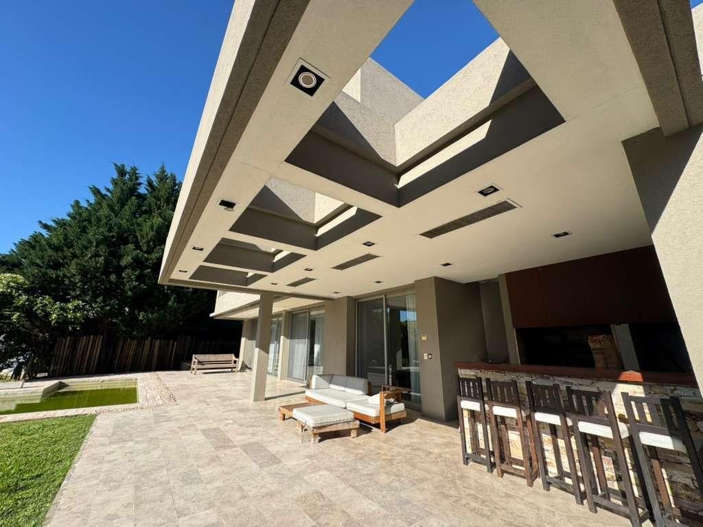 Foto de Excelente casa de 4 dormitorios a la venta en Barrio Ayres de Pilar, imagen 4