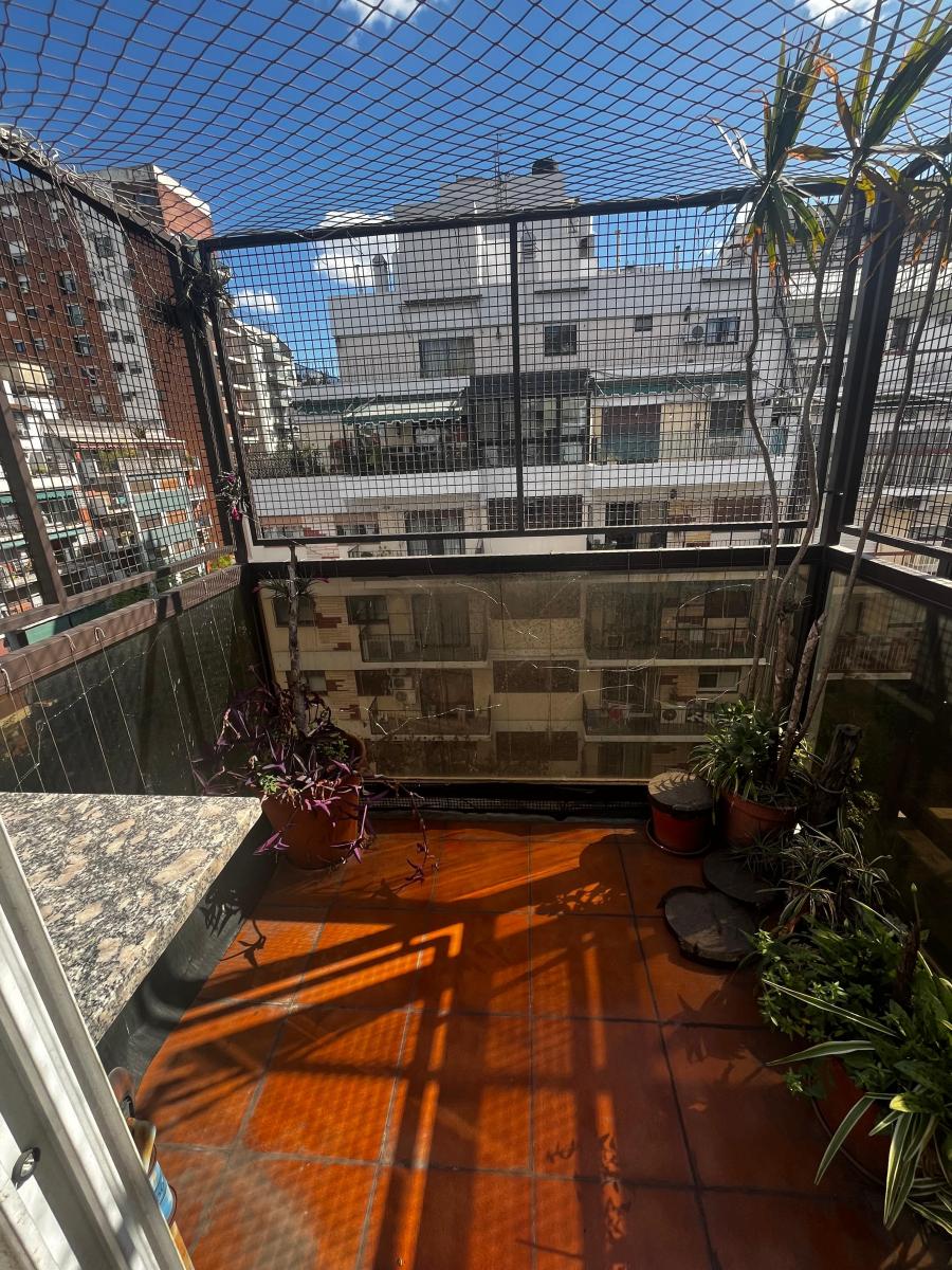 Hermoso Triplex (Pisos Completos) con Piscina Privada y 2 Cocheras! 1